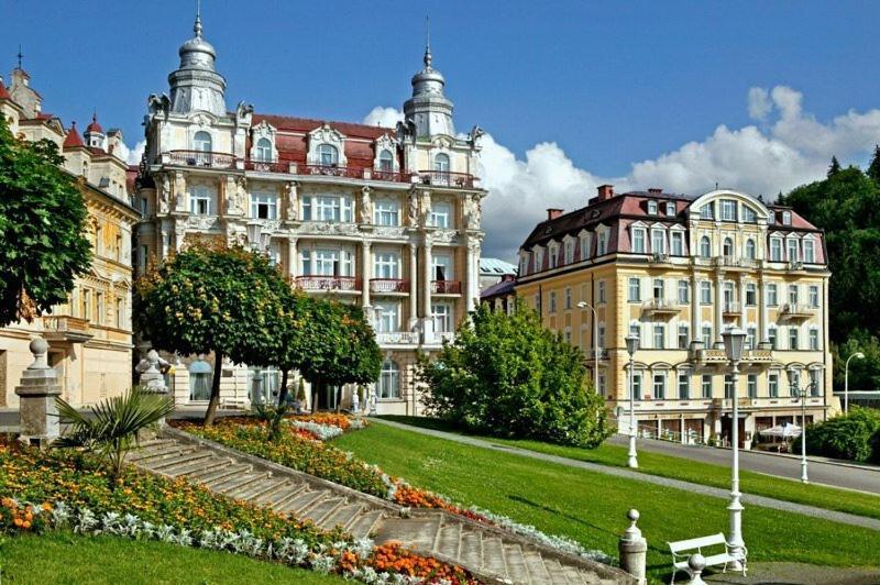 Anzio Apartments Mariánské Lázně Екстериор снимка